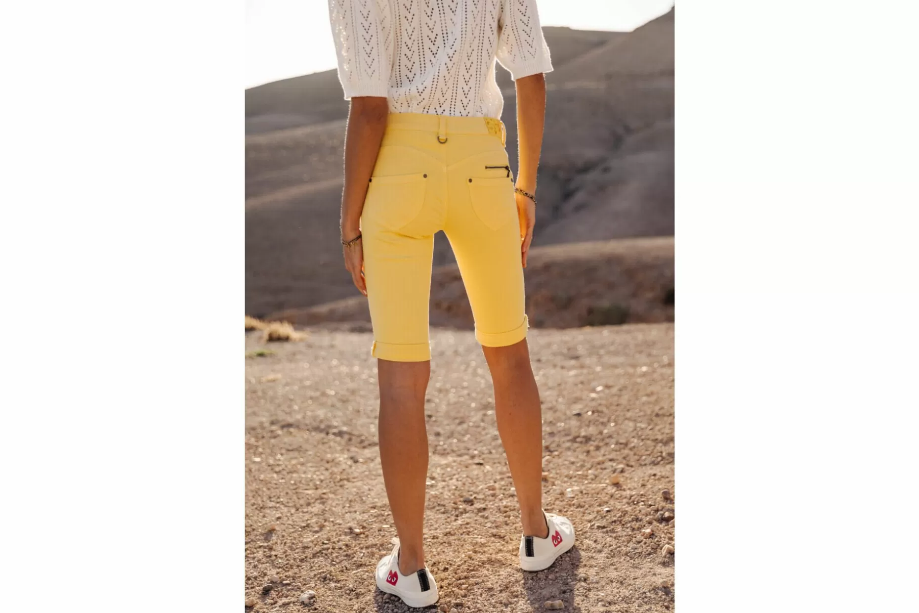 Freeman T Porter Belixa New Magic Color Slim-Fit Bermuda Woman, Banana Cream Online