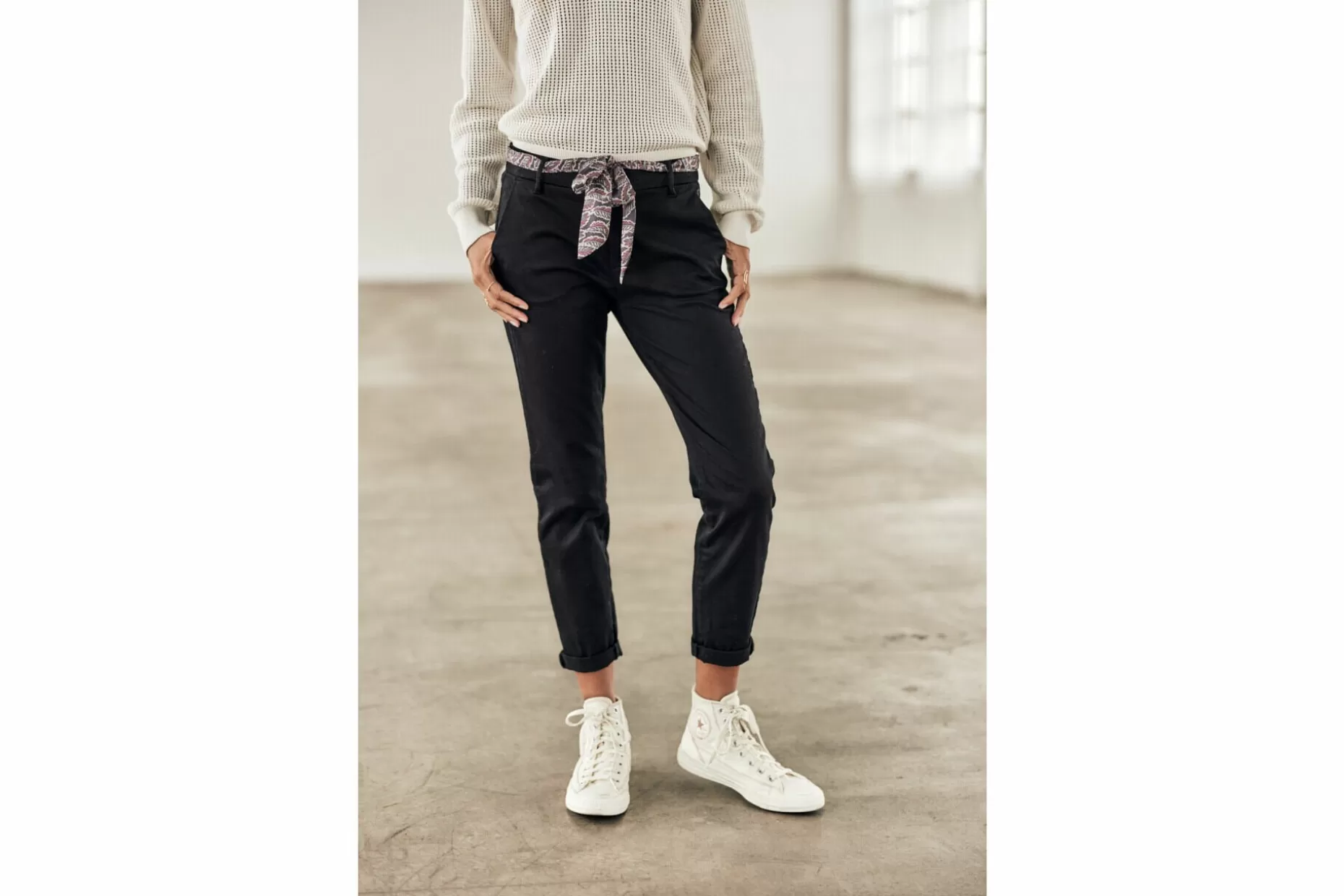 Freeman T Porter Claudia Felicita Chino Pants Woman, Black Discount
