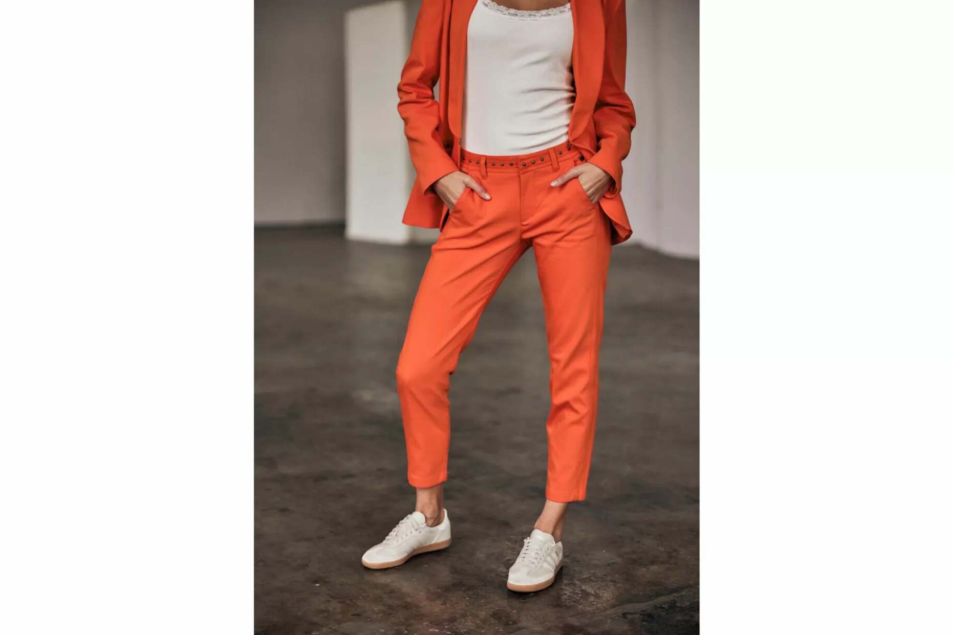 Freeman T Porter Claudia Polyneo Cropped Pants Woman, Tangerine Tango Discount