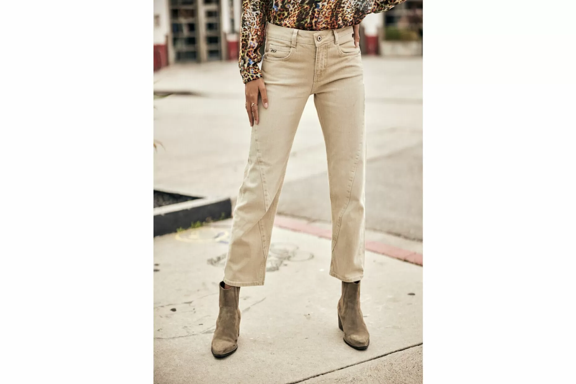 Freeman T Porter Darla Canyon Straight Cropped Pants Woman, Bleached Sand Online