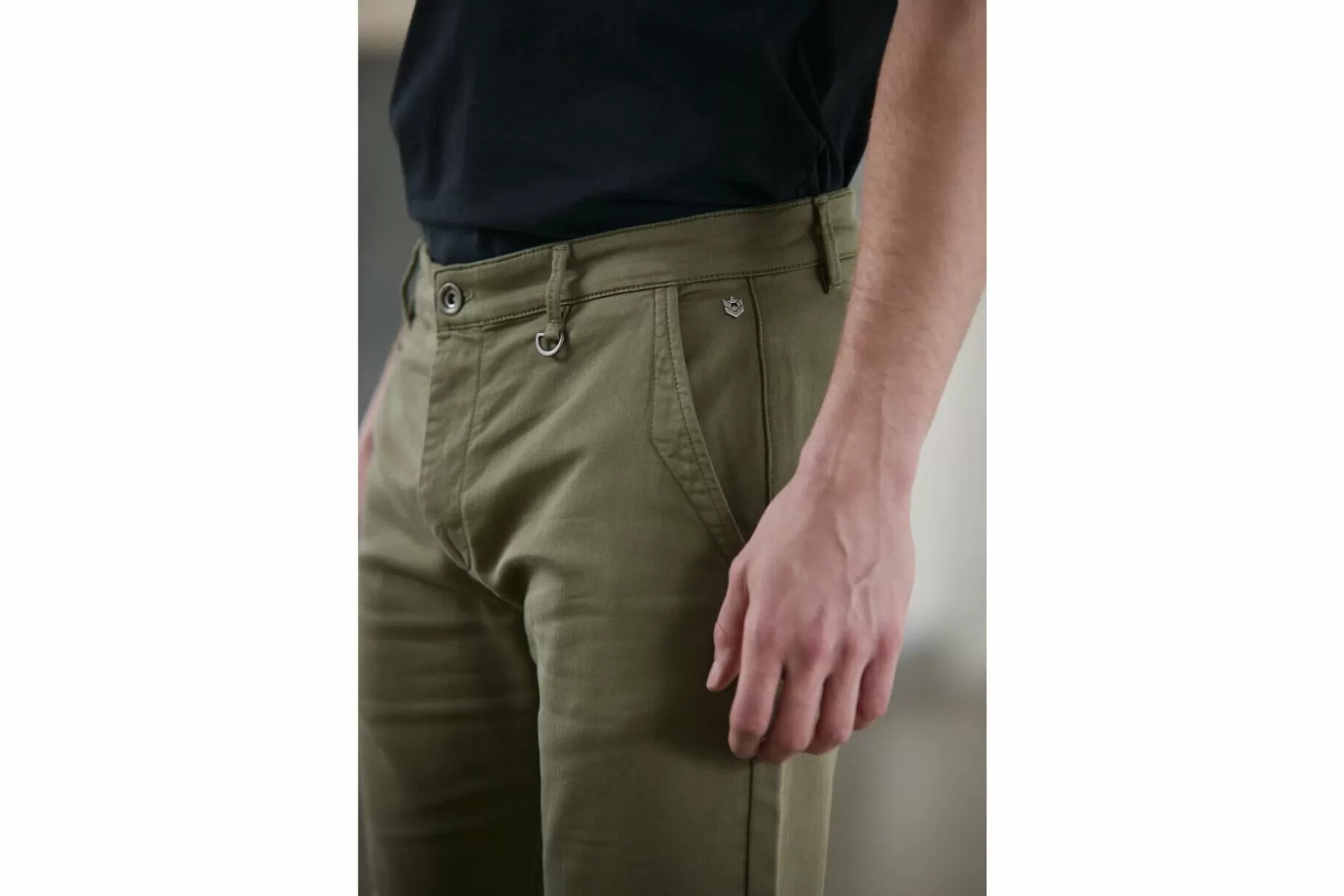 Freeman T Porter Gino Epic Slim Fit Chino Pants Man, Deep Lichen Green Shop