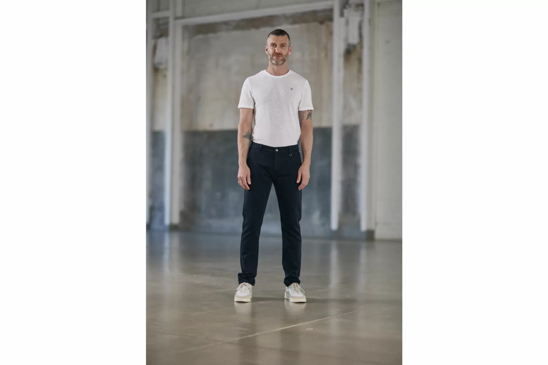 Freeman T Porter Gino Epic Slim Fit Chino Pants Man, Total Eclipse Online