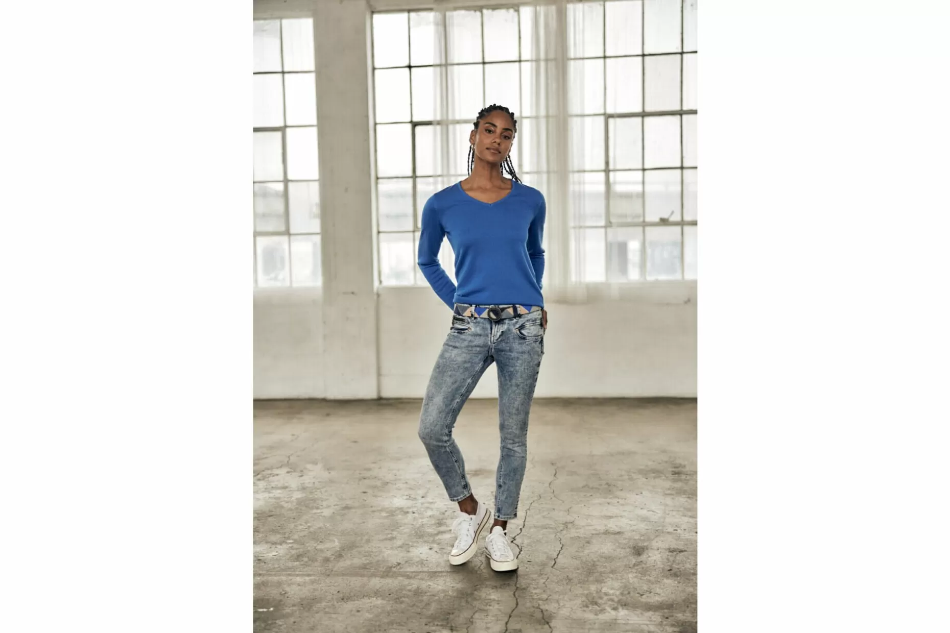 Freeman T Porter Lorelia Fitted Sweater Woman, Princess Blue New