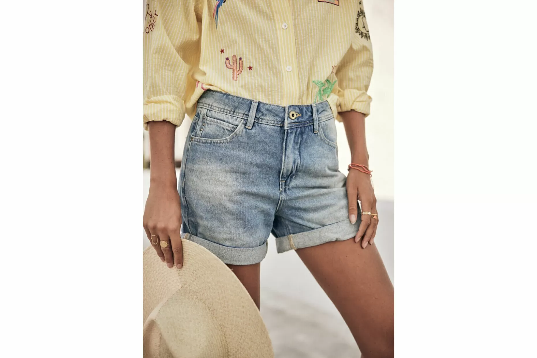Freeman T Porter Skylie Denim Loose Shorts Woman, Figari Best Sale