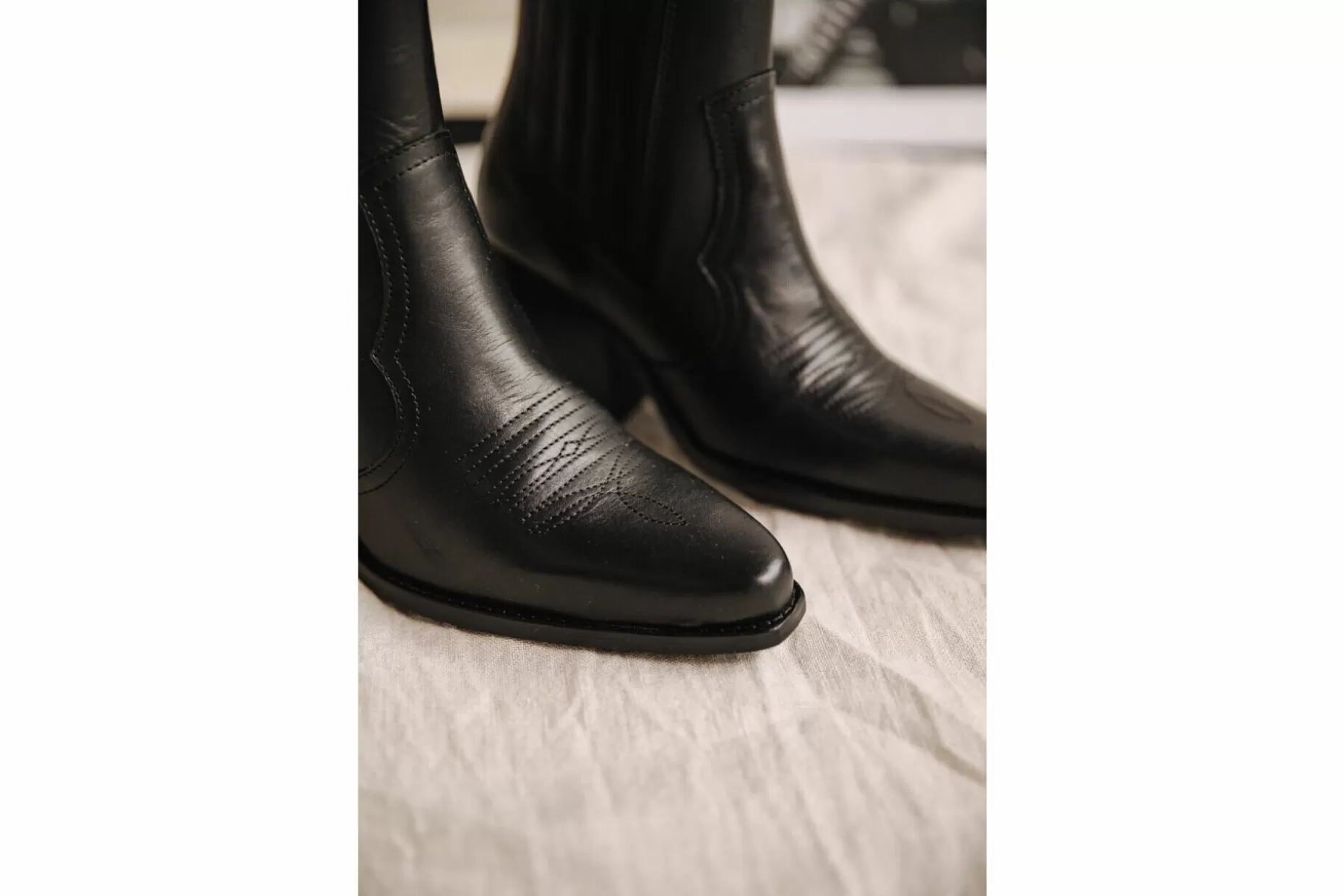 Freeman T Porter Teresa Crust Leather Boots Woman, Black Best