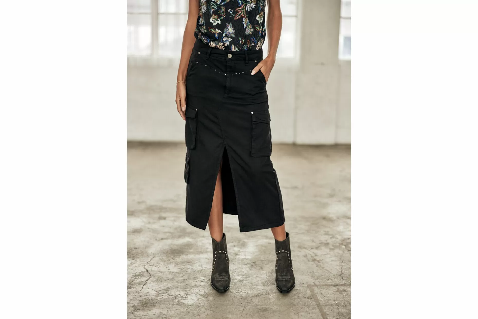 Freeman T Porter Welby Jazz Cargo Skirt Woman, Black Discount